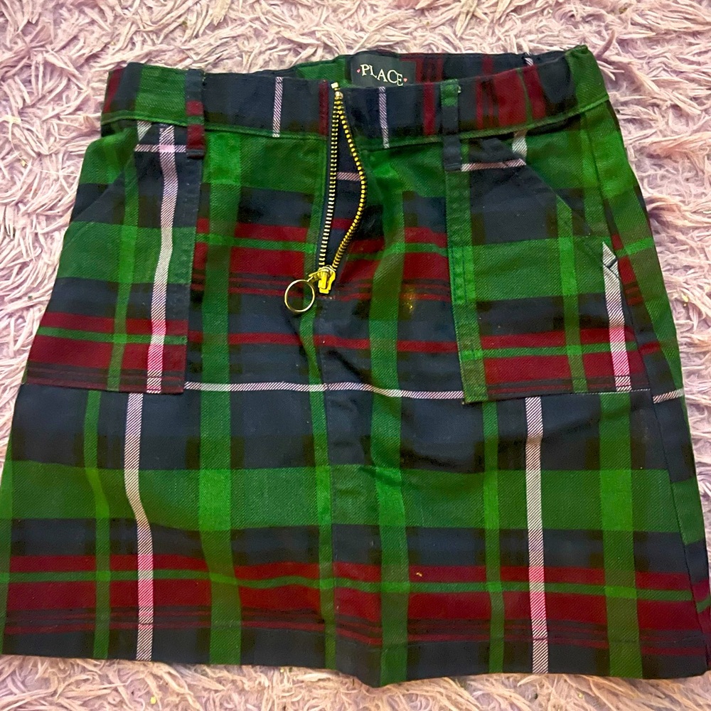 Girls.. multiple color… Mini skirt from children’s place .. Size 8